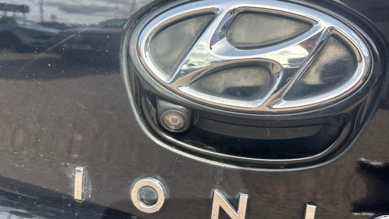 Hyundai IONIQ 1.6 GDi Hybrid Premium SE 5dr DCT Hybrid Hatchback